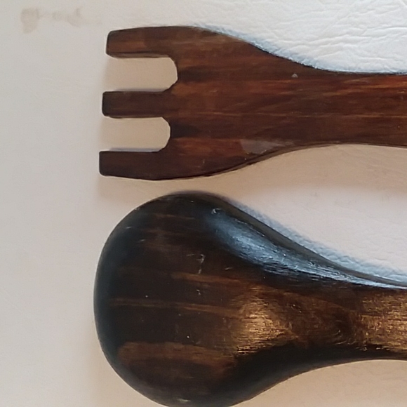 Hand Made Wood Salad Utensils - Picture 9 of 11